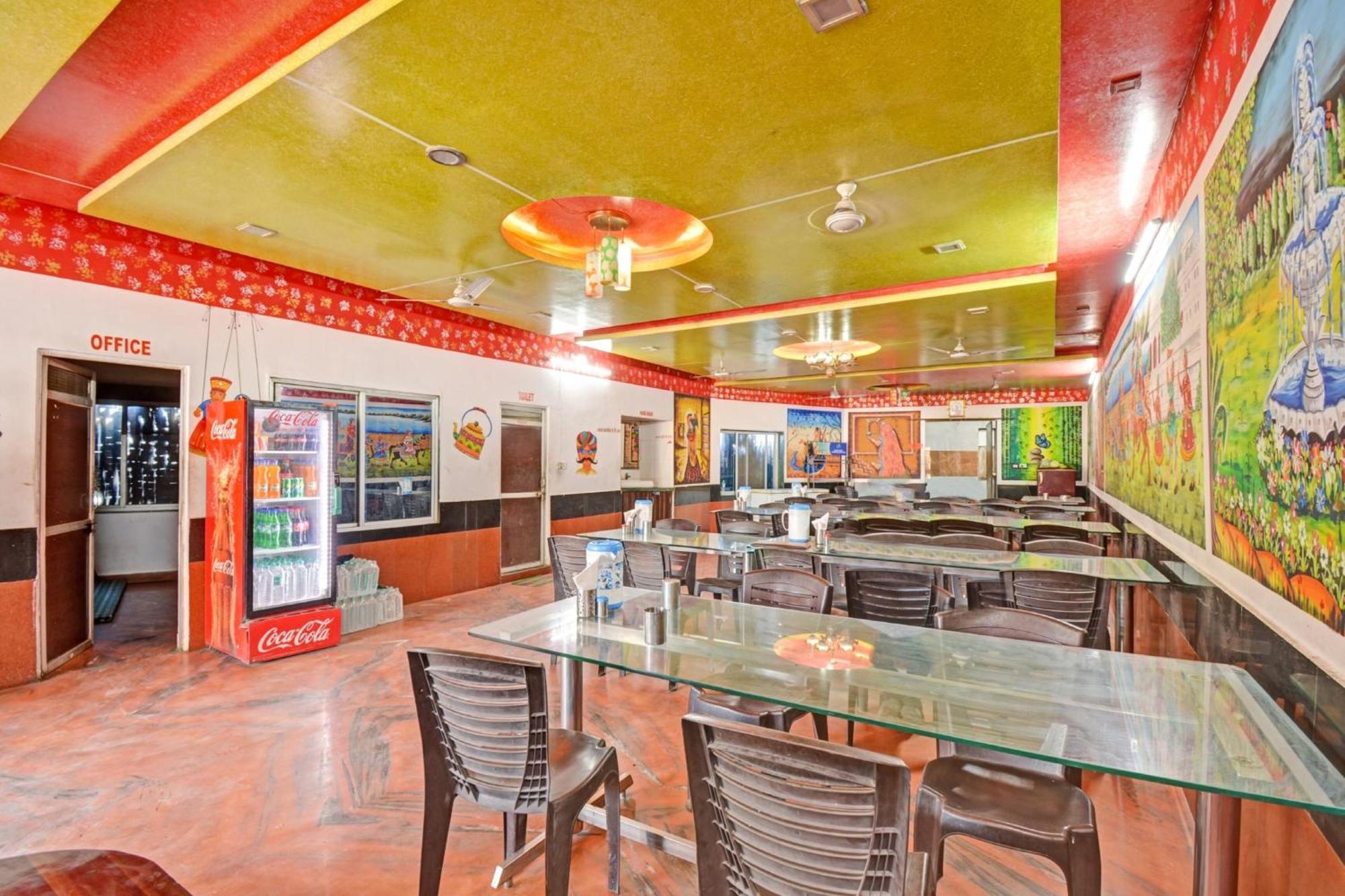Hotel O Shree Balaji Hotel & Restaurant Bedla Esterno foto
